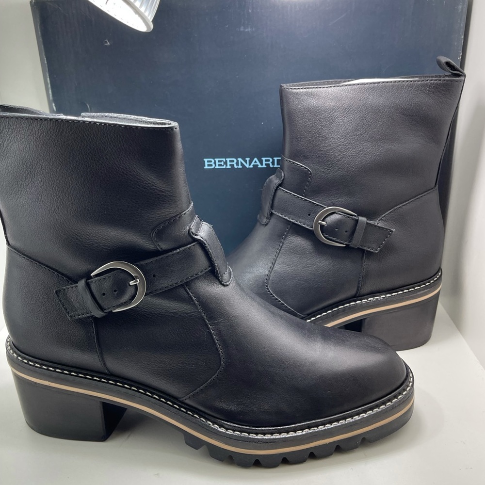 BNIB Bernardo Scout Combat Boot Black